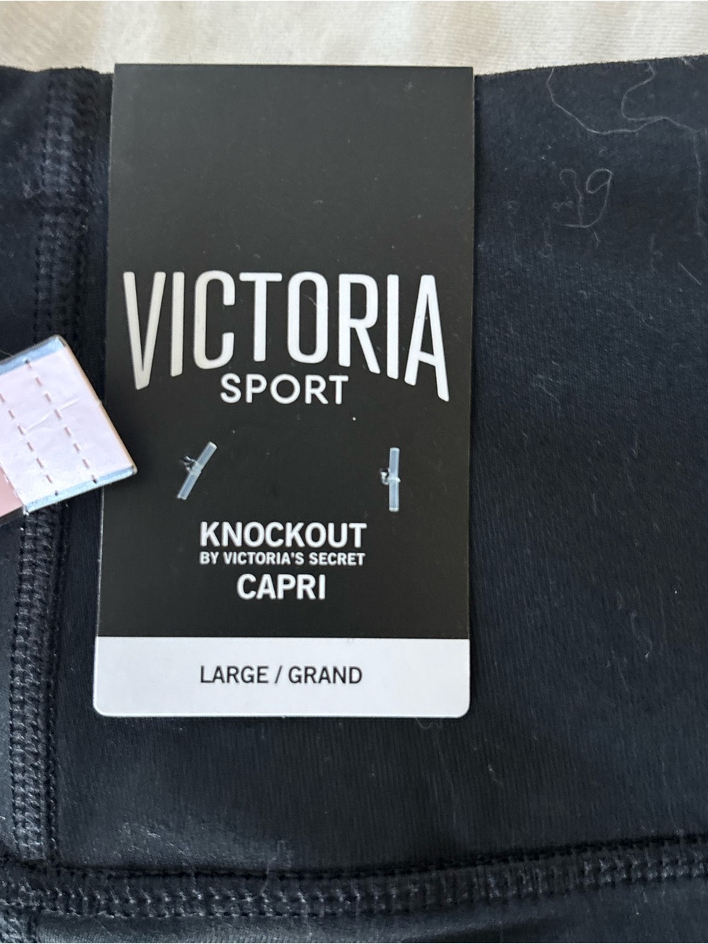 Victoria's Secret women Black capri bundle- 2 pairs NWT!! - Picture 2 of 10